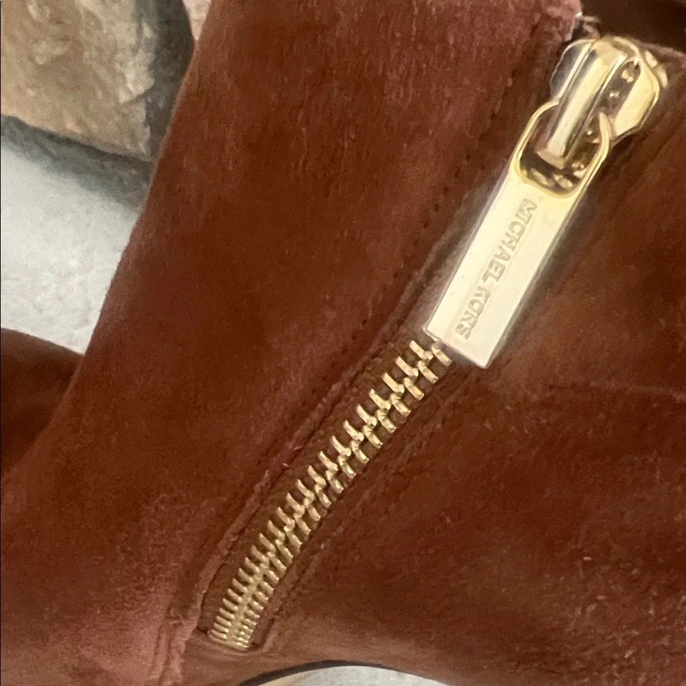 MICHAEL KORS Ankle Boots - Picture 4 of 8